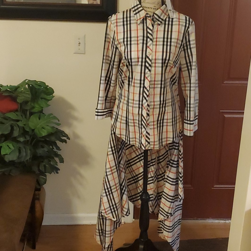 NY & Co Plaid HiLow hem Shirt